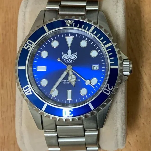 Phoibos PX002B Men Dive Watch Swiss Quartz Blue